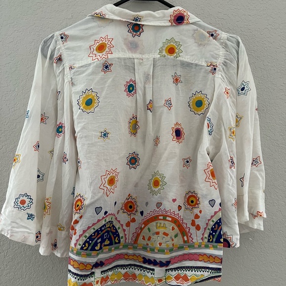 Maeve Small blouse with collar and elbow length sleeves. - Picture 2 of 3